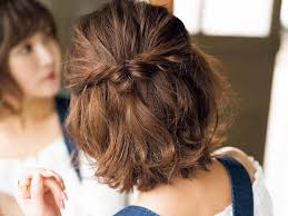 甘すぎなくて好感度アップ髪が短くてもできる微糖ハーフアップの