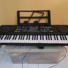 Electronic Keyboard Piano Music Media Music Instruments On Carousell