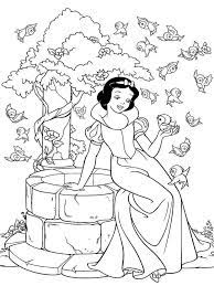 Imagenes De Blanca Nieves Para Colorear E Imprimir Blanca Nieves Para Colorear Imagenes Bonitas Para Colorear Princesa Para Pintar