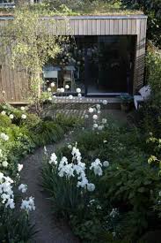 Jardin Blanc Inspirations Pour Amateurs Jardinage Jardins Blancs Jardins Jardin Contemporain