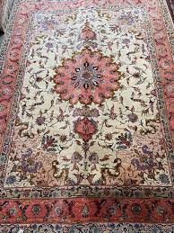 5 X7 Silk And Wool Hand Knotted Persian Tabriz Rug Persian Tabriz Rug Rugs Rug Gallery