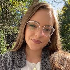 Emily Keltz's Instagram, Twitter & Facebook