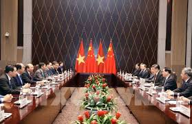 Ngày 24/05/2021, tại phủ chủ tịch, chủ tịch nước nguyễn xuân phúc đã điện đàm với tổng bí thư ban chấp hành trung ương đảng cộng sản trung quốc, chủ tịch nước cộng hòa nhân dân trung hoa tập cận bình. Thá»§ TÆ°á»›ng Nguyá»…n Xuan Phuc Há»™i Kiáº¿n Tá»•ng Bi ThÆ° Chá»§ Tá»‹ch NÆ°á»›c Trung Quá»'c Táº­p Cáº­n Binh