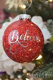 All That Glitters Christmas Ornaments Decor That Sparkle The Budget Decorator Glitter Christmas Christmas Ornaments Christmas Bulbs