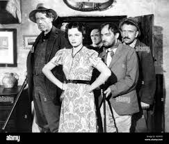 TO THE VICTOR, (aka OWD BOB), Margaret Lockwood (front), 1938 Stock Photo -  Alamy