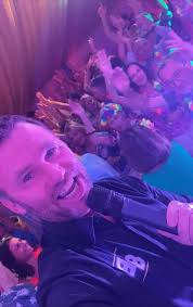 Pat McGarry-Singer/Entertainer