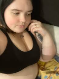 👤 ruby sent you a private message 5 minutes ago "Where are you from?"