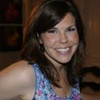 Stephanie Bowling's Instagram, Twitter & Facebook