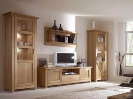 Die wunderschöne wohnwand fasziniert mit eleganter front, die aus glas und echtholz eine perfekte einheit bildet. Tv Wohnwand Eiche Massiv Geolt Porto Neu Eingetroffen 9802 0990