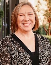 Tracy Kraus's Instagram, Twitter & Facebook