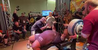 Sep 03, 2019 · a man who has been pumping iron for just seven years now holds the world record in the raw bench press after hoisting a staggering 739.6 pounds at an event on saturday in california, the owensboro. Julius Maddox Arnold Classic 770 Pound World Record Bench Press