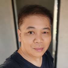 Growing up in the Philippines, I used to think that anyone living in New  Zealand was automatically rich. I mean, with 1 NZ D being worth 32 pesos to  33 pesos, how