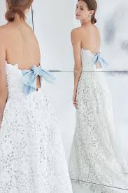 Conecte con el mundo de carolina herrera y reciba las últimas noticias de nuestros desfiles, colecciones, fragancias y consejos de maquillaje… Asi Son Los Vestidos De Novia De Carolina Herrera Para 2018 Stylelovely