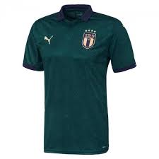 La puma presenta con questo simpatico video le divise da gioco che saranno utilizzate dall'italia durante gli europei di calcio 2012. Figc Third Shirt Replica Figc Store