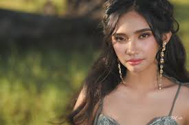 1st SET Heaven // Pre-Debut Photo by: Nick Legaspi📸 Production Manager: Ciara  Mae Fernandez HMUA: Arjee Bautista💄 Hair/Assist: Ell Ey We see beauty in  different perspective! For more info feel free to