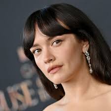 Olivia Cooke's Beauty Evolution, From Indie Ingenue to 'House Of The  Dragon' Queen