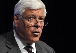 Retirar productos cuesta al CEO de J&J