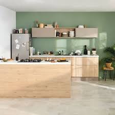 Cuisine chne massif vernis chapeau de gendarme champtre achetez nos faades de meuble de cuisine champtre. Cuisine En Bois Selection Et Conseils Cote Maison