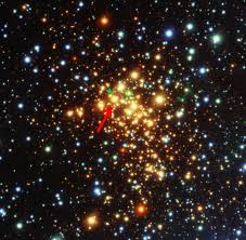 Da uy scuti mit nur 6520 lichtjahren entfernung etwas näher ist, wird er allerdings ebensowenig lange sein sonnendasein fristen. Astronomie Grosster Bekannter Stern Kurz Vor Der Explosion Welt
