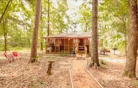 And with prices ranging from $118 to $157, you are certain to find the perfect one to make for an extraordinary return to nature. 13 Romantic Cabins In Texas Secluded Cabins For Couples 2021
