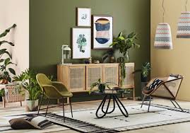 Le Salon Vert Est Une Tendance Tres Forte Depuis L Explosion Du Vegetal A La Maison Canape Vert Fauteuils Verts Tapis Ve Salon Vert Fauteuil Vert Deco Salon