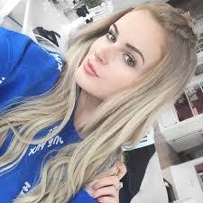 Sally Jo's Instagram, Twitter & Facebook