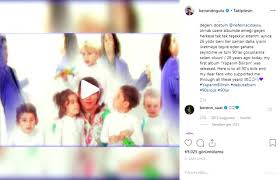 Geliri çocuklar gülsün diye kampanyasına bağışlanmak üzere çanta tasarladı. Bosanacaklari Konusulan Beren Saat Esi Kenan Dogulu Ya Kalp Emojisi Gonderdi Son Dakika Magazin