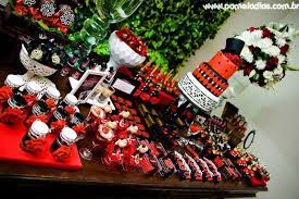 King And Queen Of Hearts Party With Lots Of Awesome Ideas Via Kara S Party Ideas Karaspartyideas Com A Heart Party Queen Of Hearts Alice In Wonderland Party