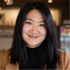 Our first Costco debut in Pacific Northwest! Will be flying out next week  to Seattle and Portland to visit the doors & hug some babies. Congrats to  team Yumi