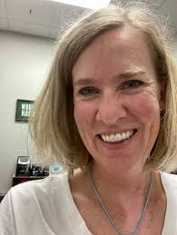 We are so happy to welcome Mrs. Stralnic to Ben Franklin! "My name is Becky  Stralnic and I'm the new Secretary/Treasurer at Ben Franklin Middle School.  I spent the last 7 years