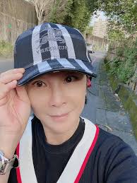 ❤️❤️沒有出去玩的星期天請聽一下！很重要喔，我是一個最不愛買保險的人，不過我訪問完之後￼趕快買了定期的便宜防癌險￼￼⋯😓  因為我們家族裡面得癌症的人真的太多了！￼ 😈😈😈 任何保險，全家￼所付出的保險費總額千萬不要超過全家收入的10分之一💔💔🙀￼ 防癌險 ...