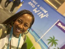 Brandie Wright (@liveandmove)