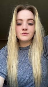 Courtney Greig's Instagram, Twitter & Facebook