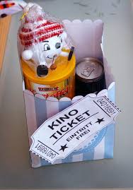 Pin Von Nicole Auf Geschenke In 2020 Kinogutschein Kinogutschein Basteln Gutschein Basteln Idee