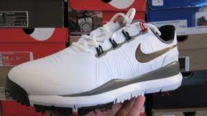 Random Review 1 Nike Tw14 Golf Shoe Review Golfheadinthebay Youtube