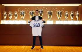 Cristiano ronaldo pictures and photos. Real Madrid Cristiano Ronaldo From Here To 2021 As Com