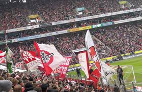 Fc köln, der neue wege ging, um sportlich erfolgreich zu werden und mit den starken vereinen aus dem ruhrpott konkurrieren zu können. 1 Fc Koln Vs Vfb Film Reifer Stoff Ohne Happy End Koln News Colozine Magazin