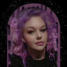 Amanda Stiles (@amandastilesart)