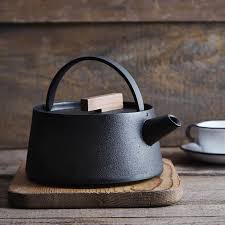 Japanese Traditional Cast Iron Teapot Kettle With Walnut Handle Kettle Cast Iron Kettle Tea Pots Kettle