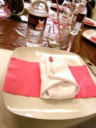 Shower Idea Love The Napkin Folded Like A Diaper Baby Shower Cake Decorations Baby Shower Napkins Baby Shower Food