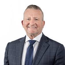 Emily Pinker's Instagram, Twitter & Facebook