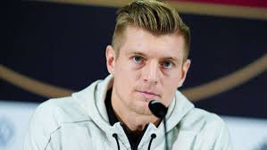 Desde 2012 juega como centrocampista en el real madrid club de fútbol de la primera división de españa. Beatrix Von Storch Luca Modric