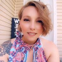 8 "Suzanne Klaus" profiles