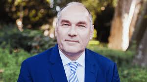 Erledigen sie ihre bankgeschäfte wann sie wollen. Specialists Quirin Privatbank