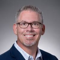 Lesley Maxfield's Instagram, Twitter & Facebook