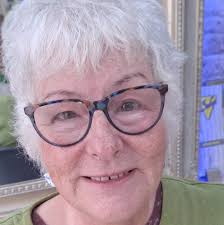 Ok fully obsessed with the new Stuart Langley sculpture in Middlesbrough.  It's amazing! 😍 This piece of public art is part of Navigator North's Arts  Council England funded WE SHALL BE programme.