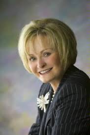 The Family: The Real Story of the Bush Dynasty: Kelley, Kitty:  9780385503242: Amazon.com: Books