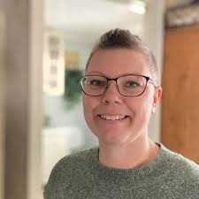 Tre veckor på nya jobbet och nu är vi på gång! I nästa vecka presenteras  vår satsning på kvinnohälsa och klimakteriet för alla Huddinge kommuns  medarbetare. Vi kommer att arbeta både på