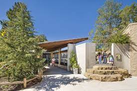 Otter Run Riverbanks Zoo And Garden Columbia South Carolina Usa Zoo Architecture Riverbank Zoo Zoo Park