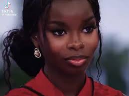 Kissmeinchapters📚 (@palaces.of.paragraphs) • Threads, Say more